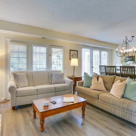 Family-Friendly Evian Resort Condo 1 Mi To Beach!
